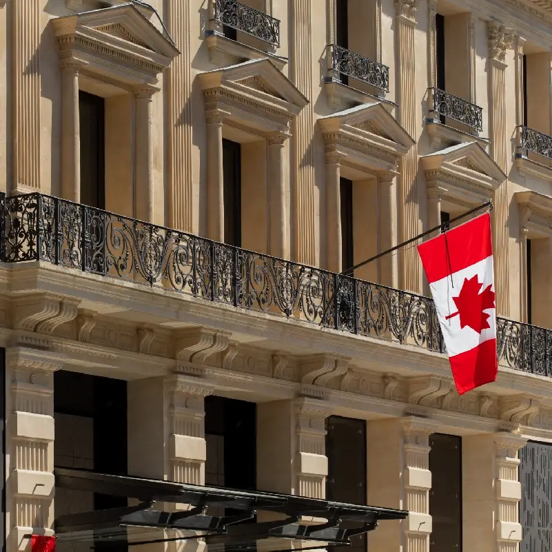 PRYSMO AMBASSADE CANADA IMMOBILIER D ENTREPRISE RETAIL SLIDER REF 4